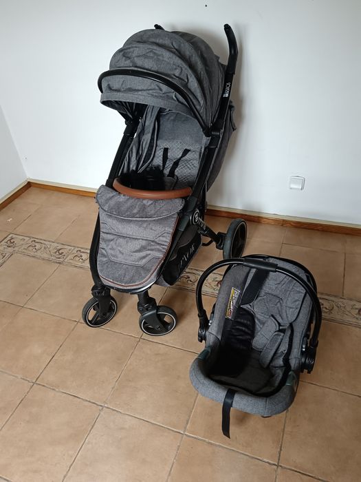 Carrinho de bebé com ovo 80€