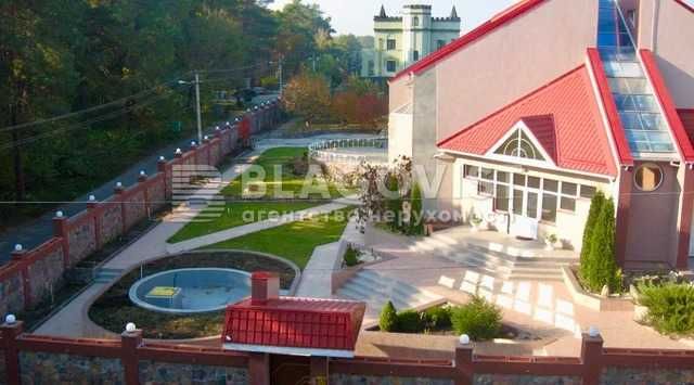 Лесники - Дом 1160 м кв  на 30 сотках