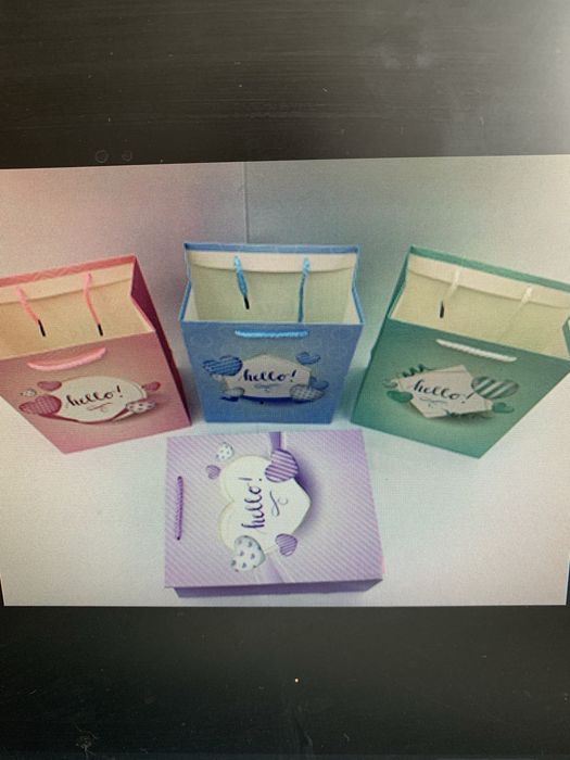 Бумажные разные картонные