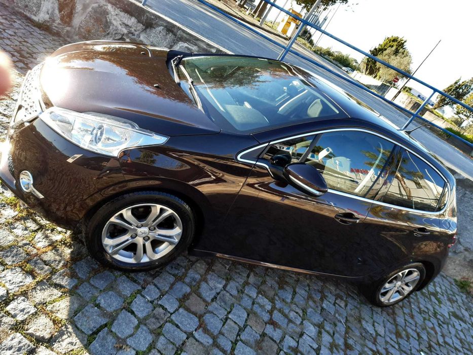 Peugeot 208 1.4 HDi Allure