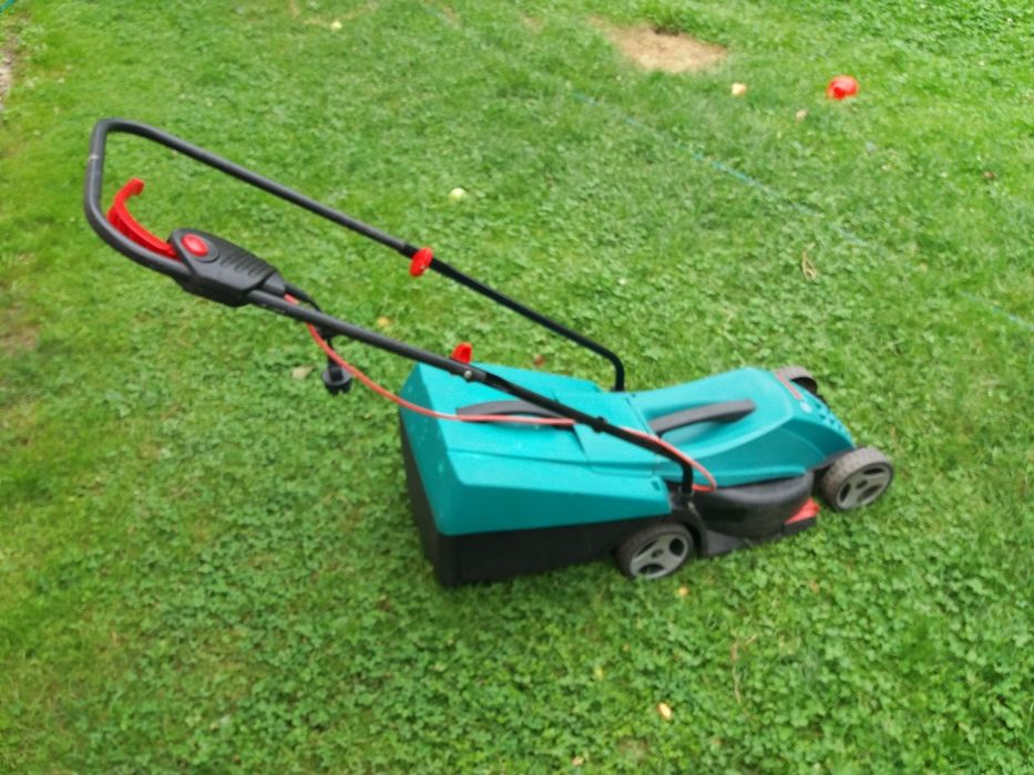 газонокосарка бош ротак 32