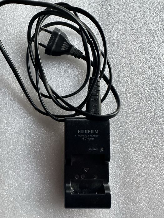 Зарядний пристрій BC-45B для камер Fujifilm