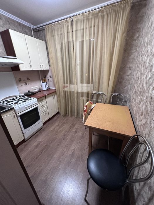 Сдам 2 ком квартиру на 1-2 мес