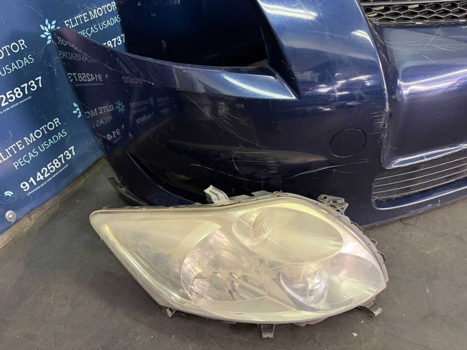 Frente completa usada TOYOTA AURIS 2.0 D4D capot parachoques guardalamas oticas