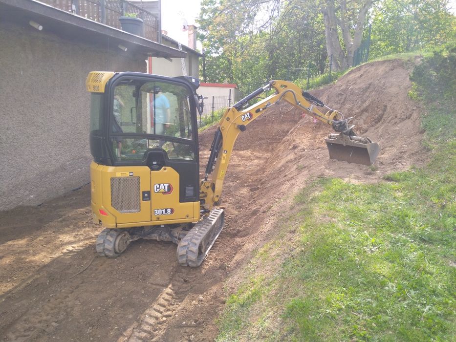 Usługi Minikoparka, roboty ziemne, przyłącza wykopy pod fundamenty.