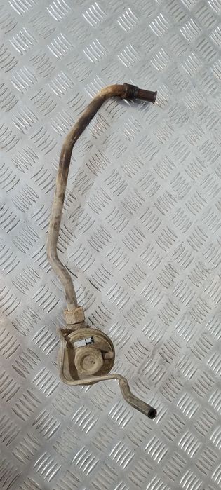 Nissan Terrano II 2.4 Przewód Rurka Zawór EGR