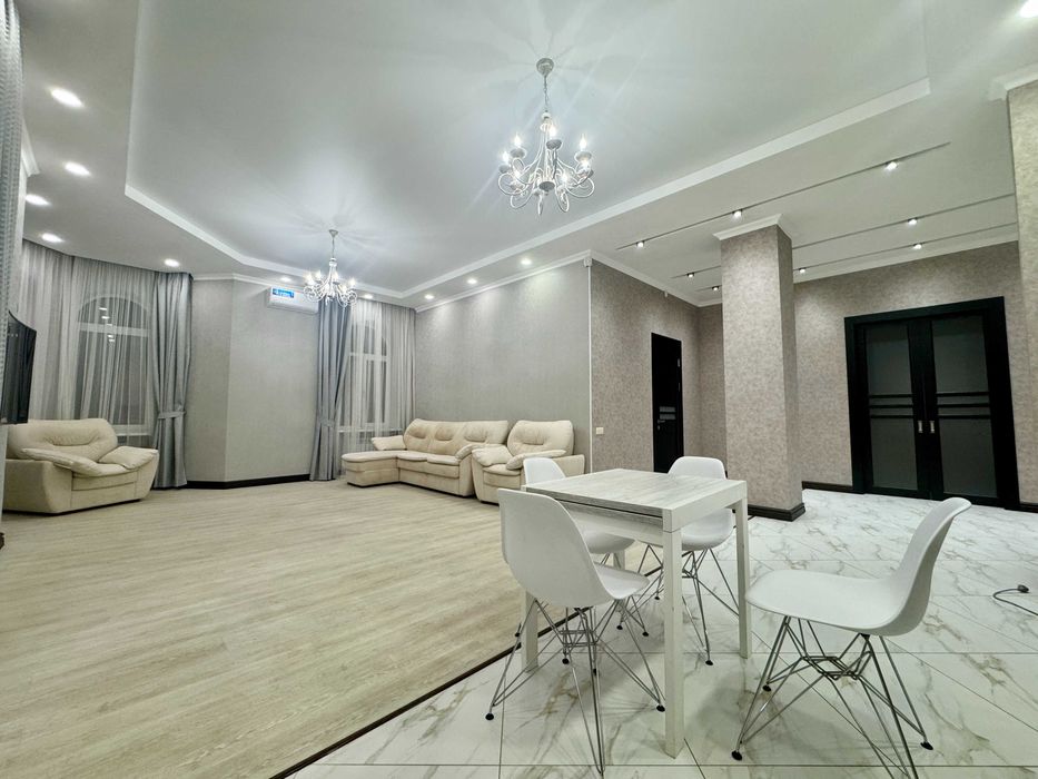 Продается Евро-двушка на Соборной