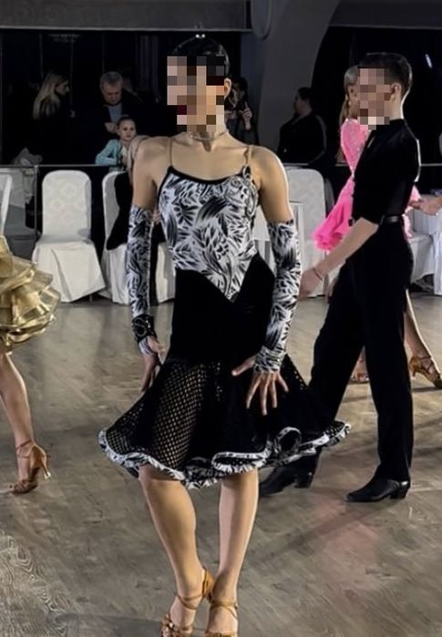 Сукня для бальних танців, латина