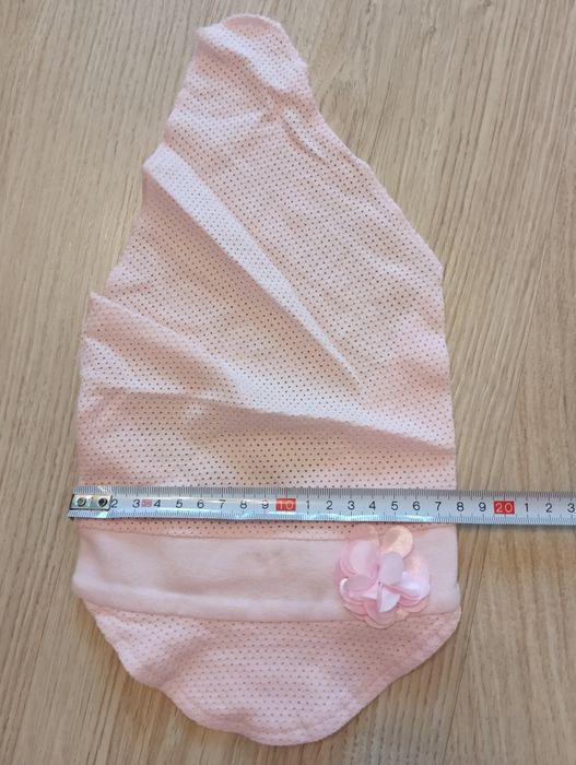 Zestaw czapek i opasek na lato