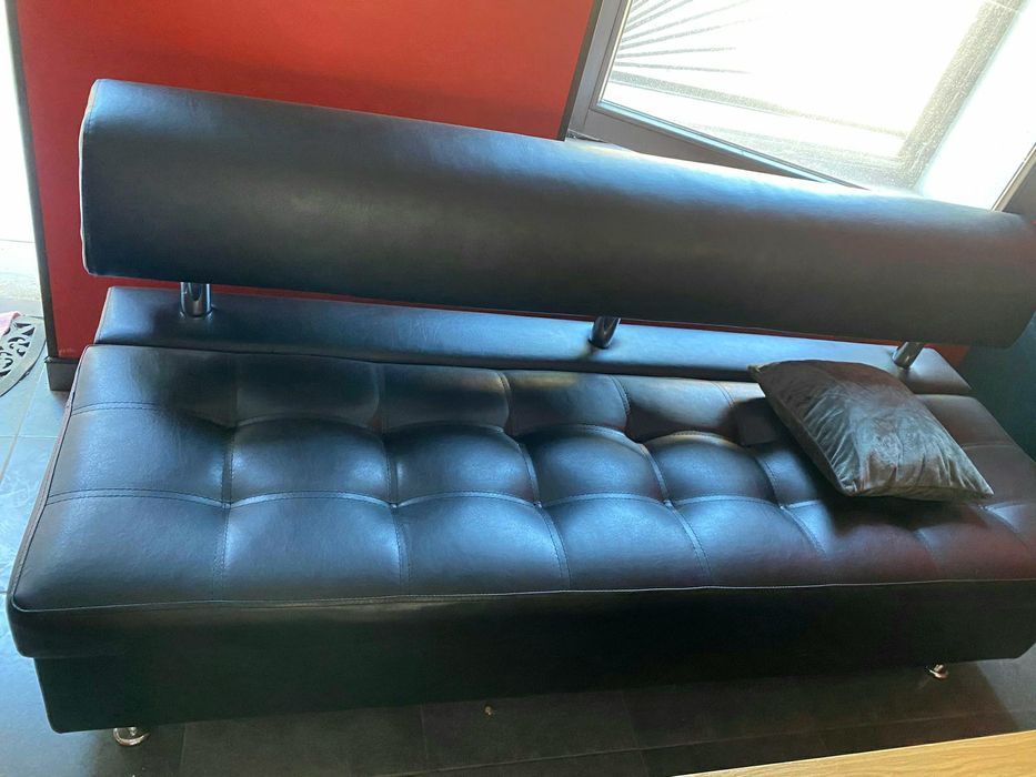 Диван офисный,в кафе,в салон или в гостинную.