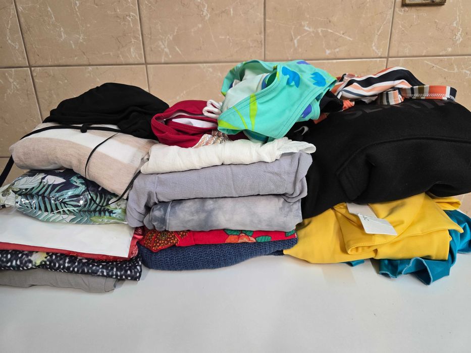 Paka paczka box ubrań damskich 21 rzeczy L 40