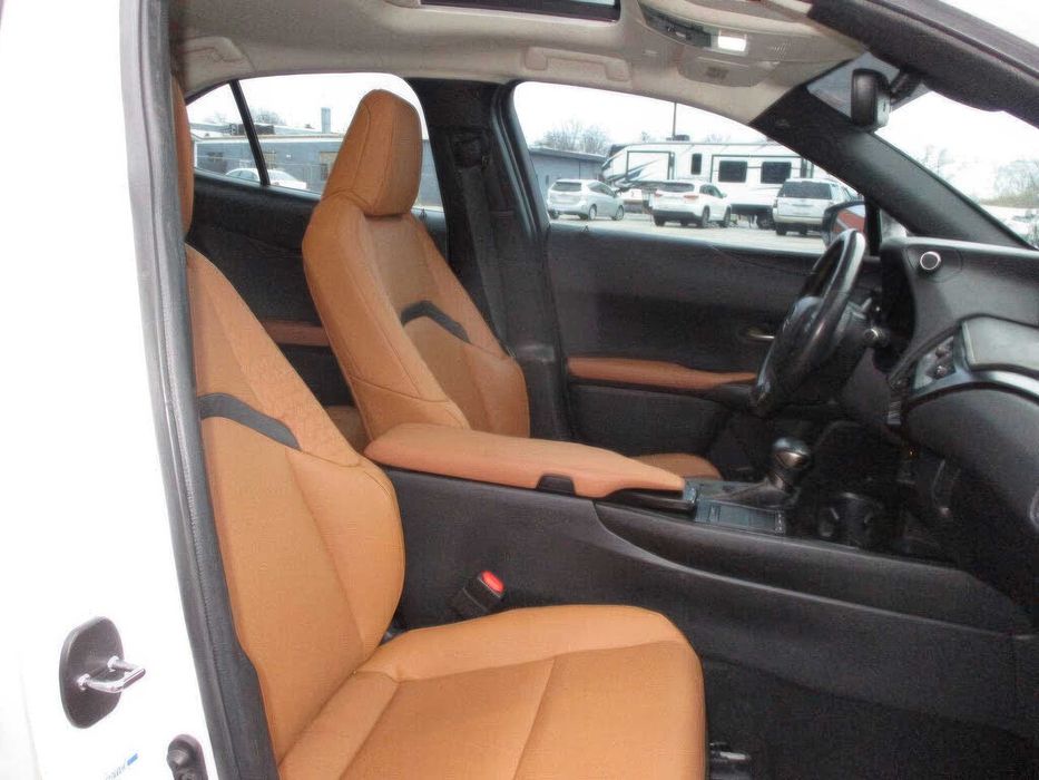 Lexus Ux      2022