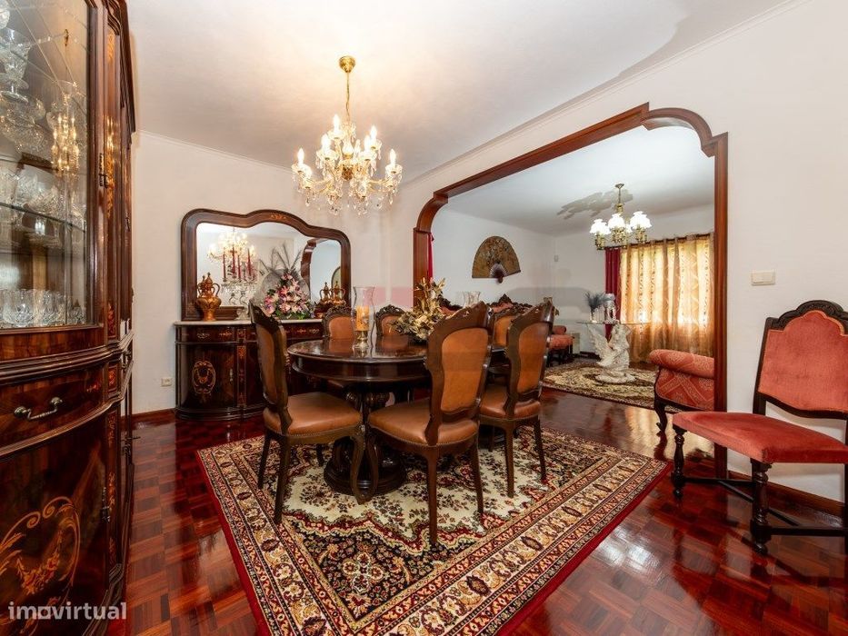 Moradia Exclusiva com Vista Mar + Terreno Urbano Independente (Fren...