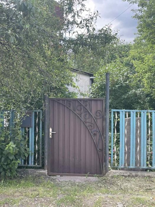 Продам будинок в центрі селища Попільня