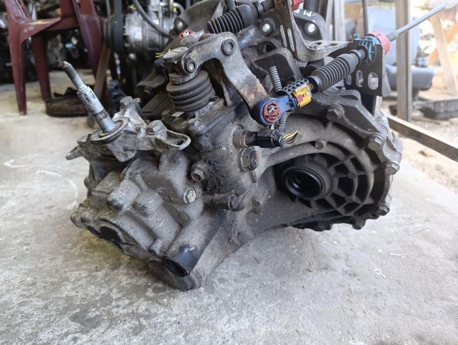 КПП коробка передач 1.9 Dci 6ст Megane 2 Scenic 2 Laguna 2
