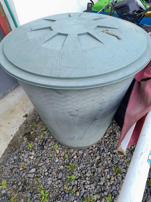 beczka pojemnik markowy ogromny aż 510 Litrów