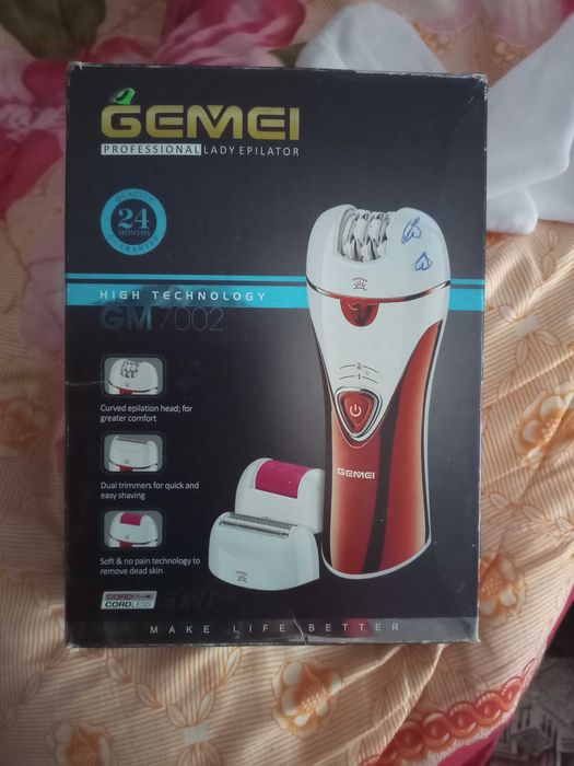 Епілятор Gemei GM7002.