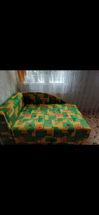 Продам ліжко двоспальне і дитячий диванчик