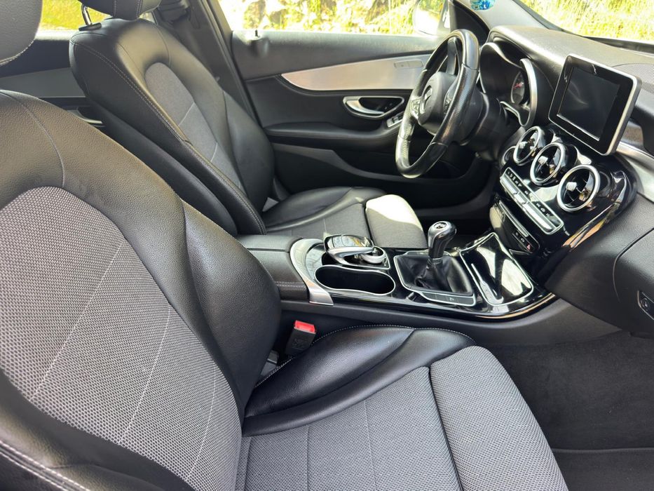 Mercedes c220 Manual