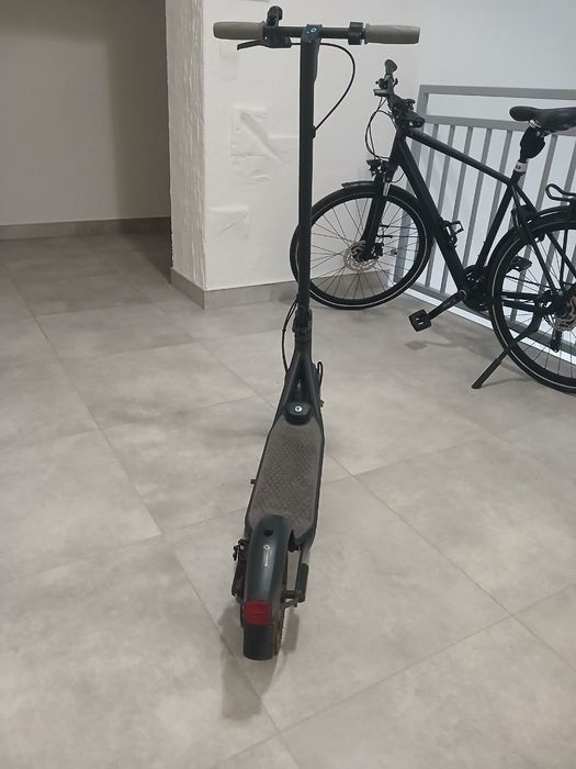Sprzedam hulajnogę elektryczną Ninebiot KickScooter F20D