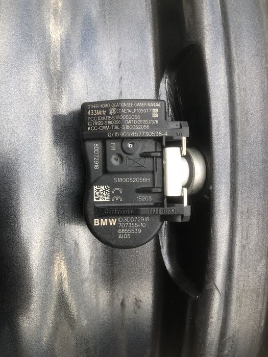 Felgi BMW z czujnikami ciśnienia 17"