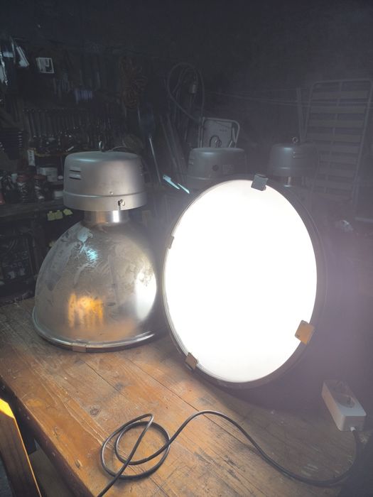 Vendo focos industrias