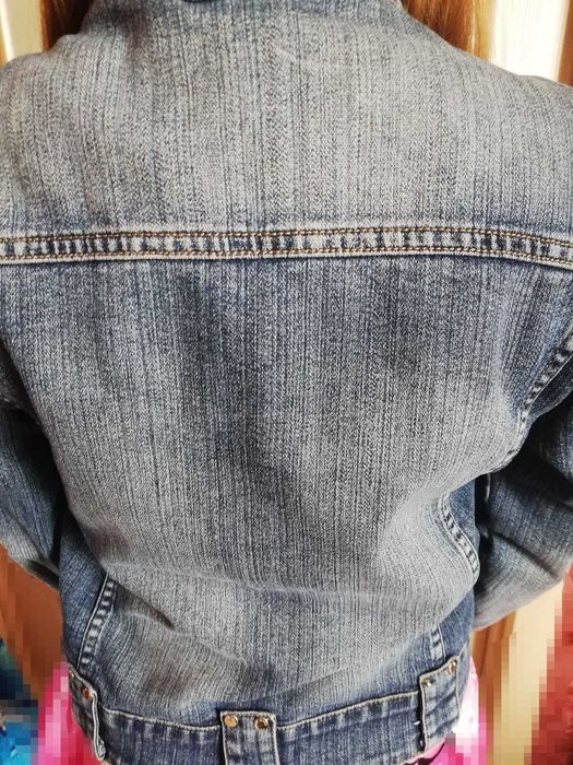 Джинсовая куртка