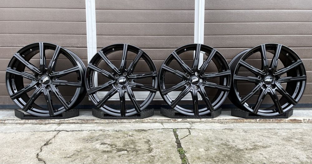 4x felgi aluminiowe Czarne 5x108 r19 et42 7,5J Alufelgi AEZ Oryginał