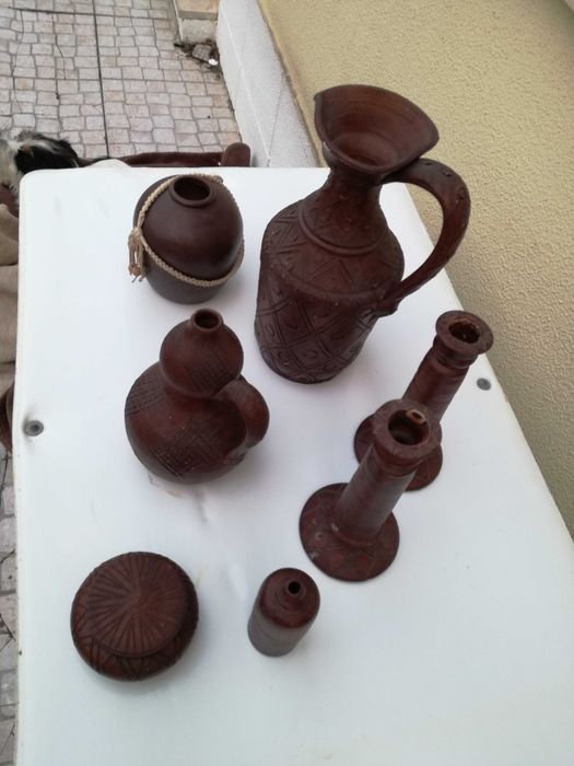 Loiça cerâmica peças decorativas em barro de Portugal