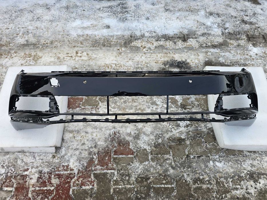 Volkswagen Passat B8 Zderzak Przód na 4 PDC Spryski Kolor LC9X Idealny