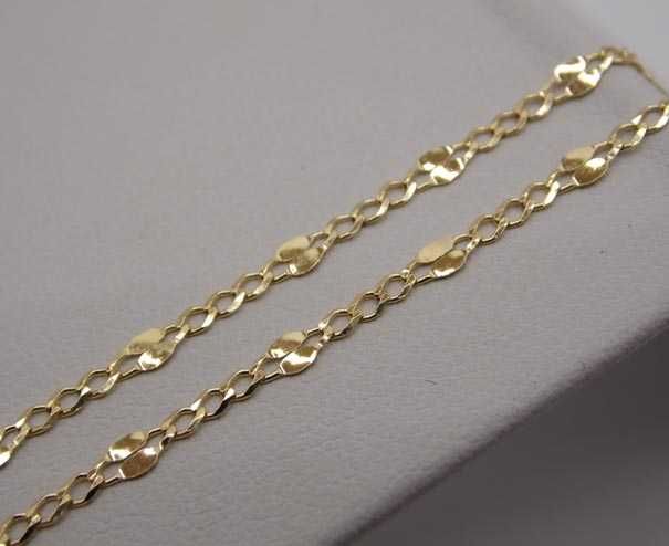 Złoty łańcuszek usta 45 cm. 2,4 mm.