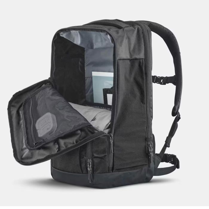Mochila de viagem Quechua Escape 500 32L (preta)