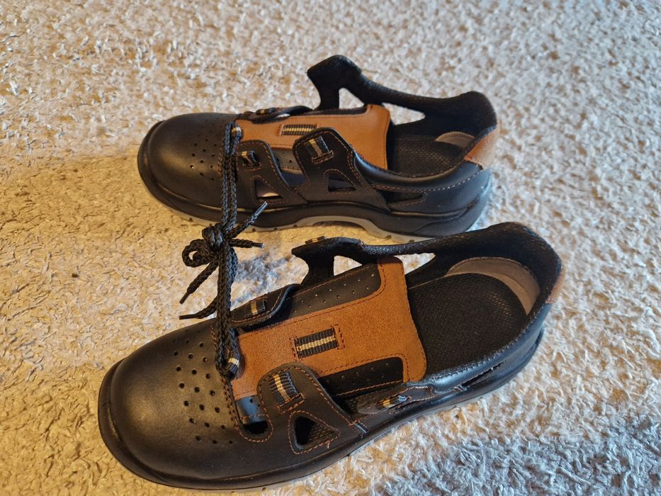 Buty robocze, metalowe czuby