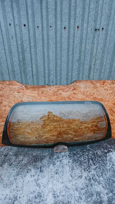Opel omega B kombi szyba tylna w klapę