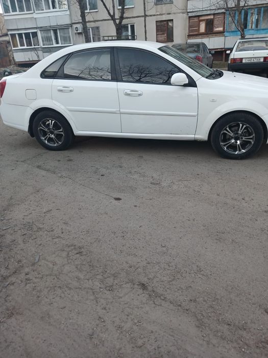 Срочно продам CHEVROLET LACETTI...