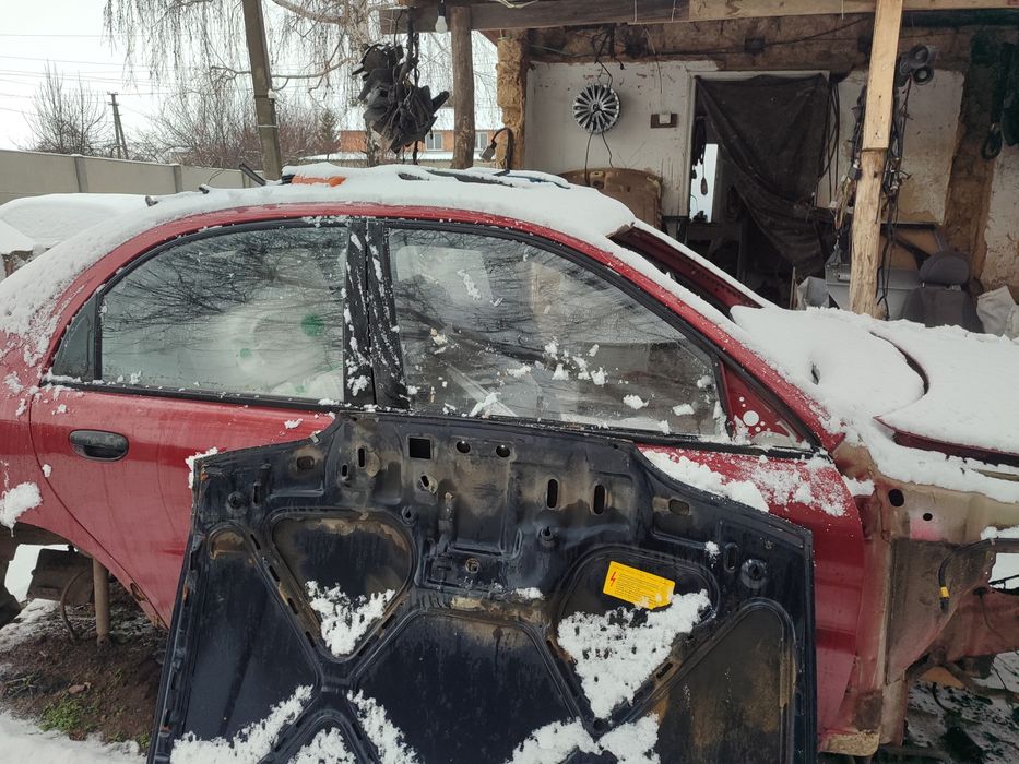 Стекло боковое задние Ланос сенс