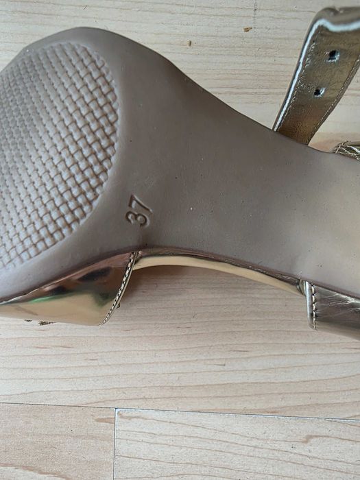 Buty, Sandały złote 37
