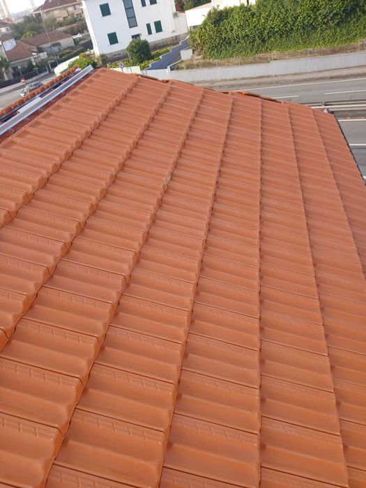 Construção e Reparação de Telhados