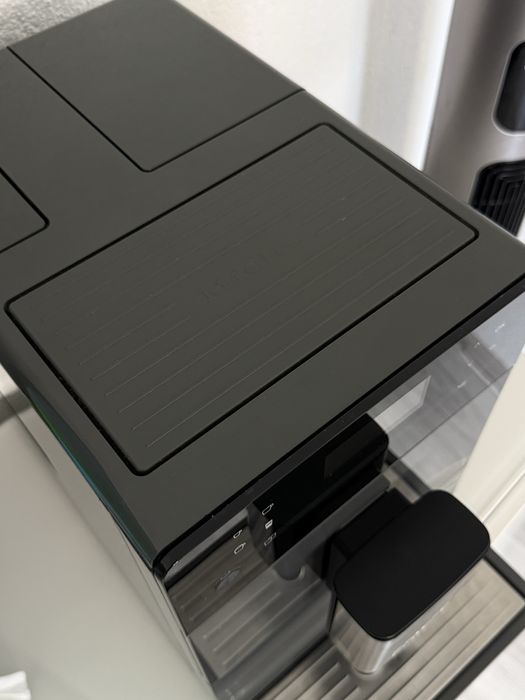 Кавомашина Miele CM 5300