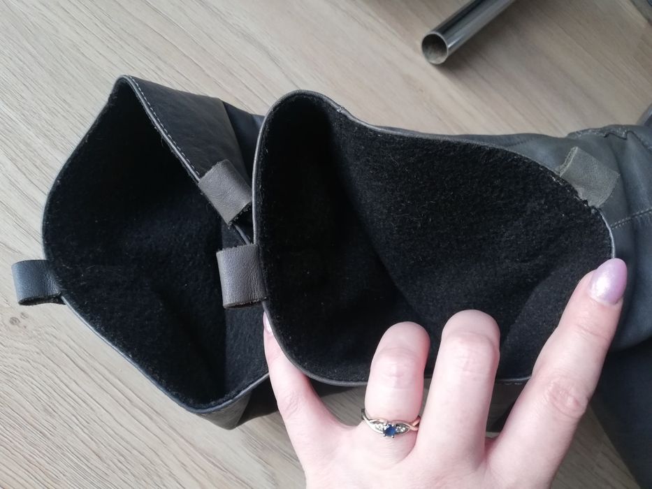 Szare kozaki ocieplone na obcasie buty Nessi r. 39