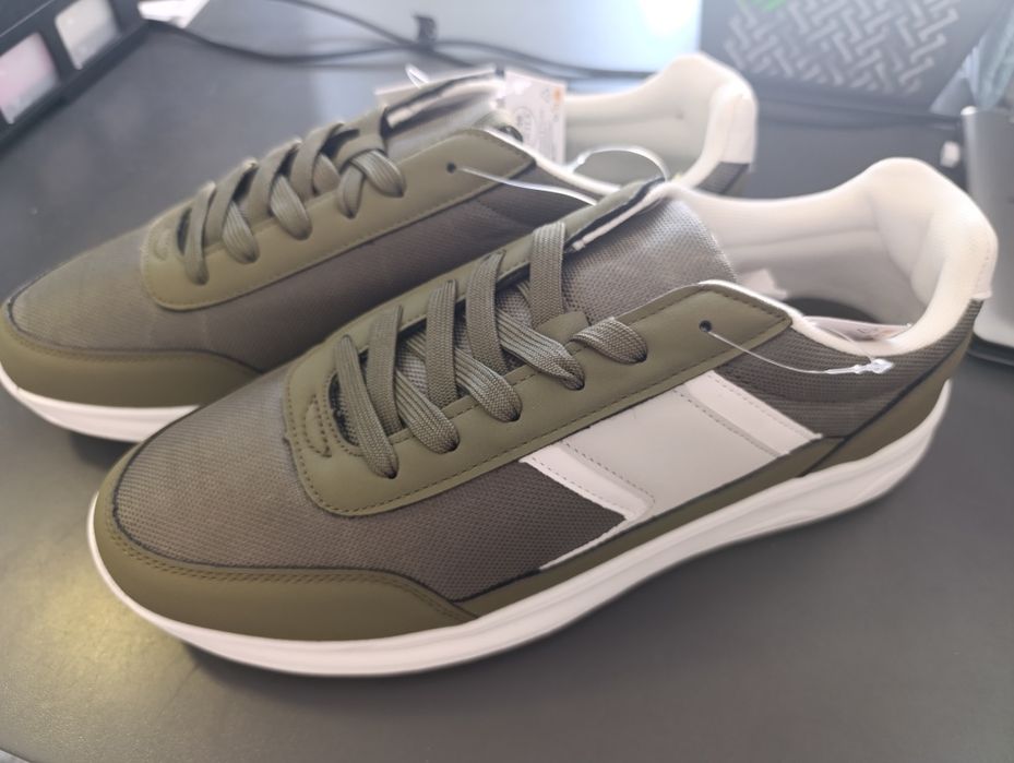 Buty sportowe rozm. 46