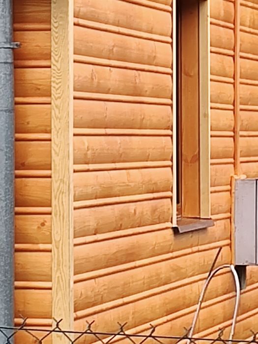 Deska świerkowa pół bal z wałkiem