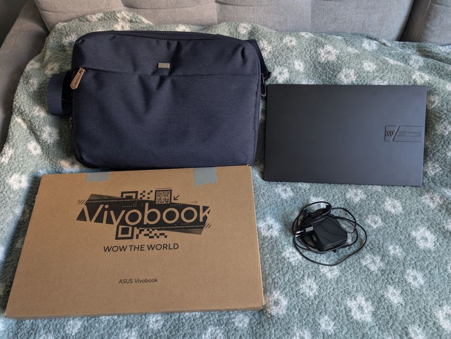 Laptop Asus Vivobook 15x OLED, Asus K3504V w idealnym stanie