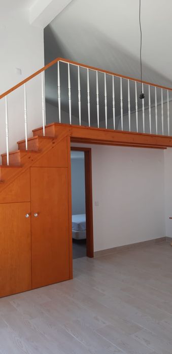 Moradia em Azoia Sesimbra com piscina como nova