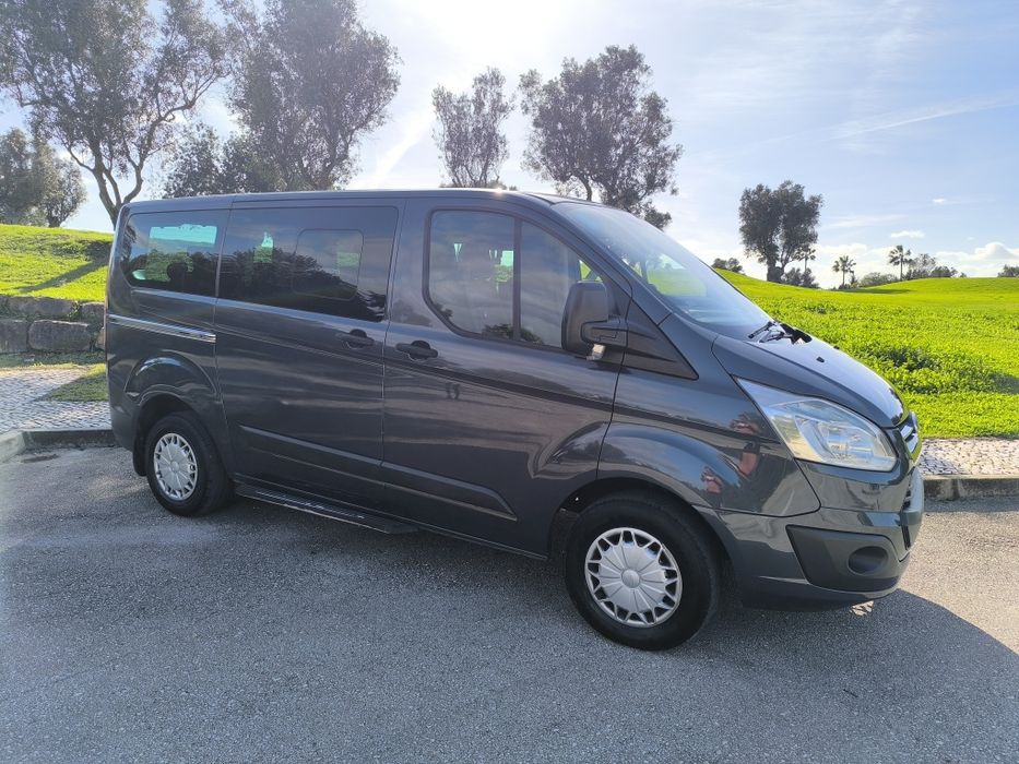 Ford Tourneo Custom 9-Seater