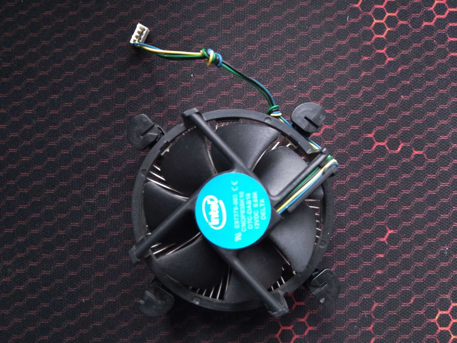 Охолодження на процессор та інше