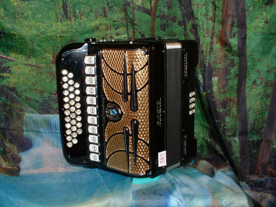 Concertina Para Venda n.585 Penedono • OLX Portugal
