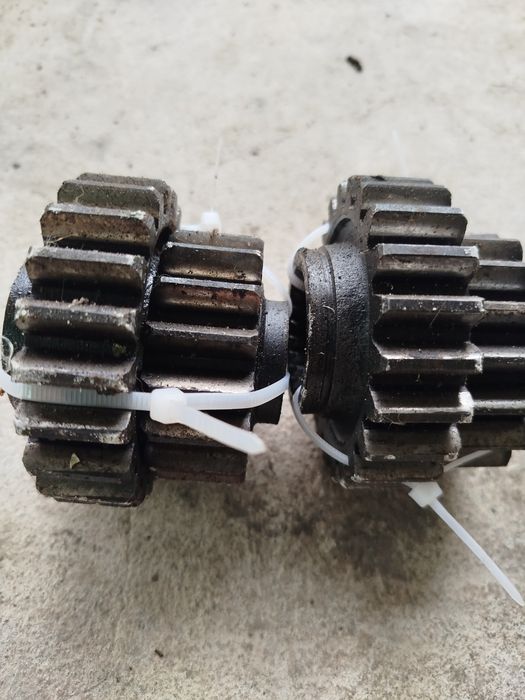 Шестерні бортового редуктора ЛУАЗ.