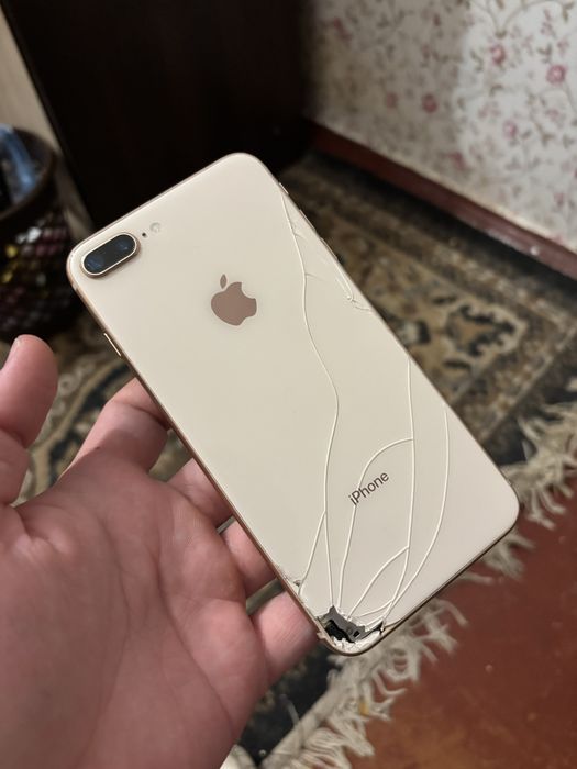 Iphone 8 plus 64gb битий
