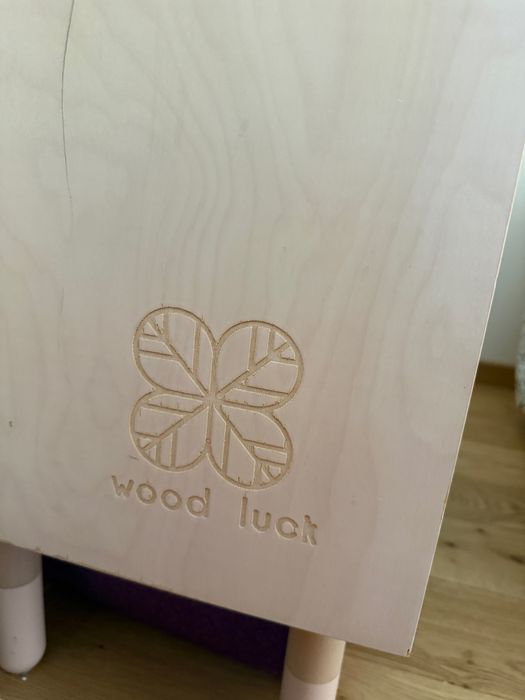 Regal wood luck designe